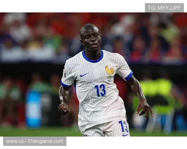 足球球星高清图片精选展现运动员魅力与技术风采